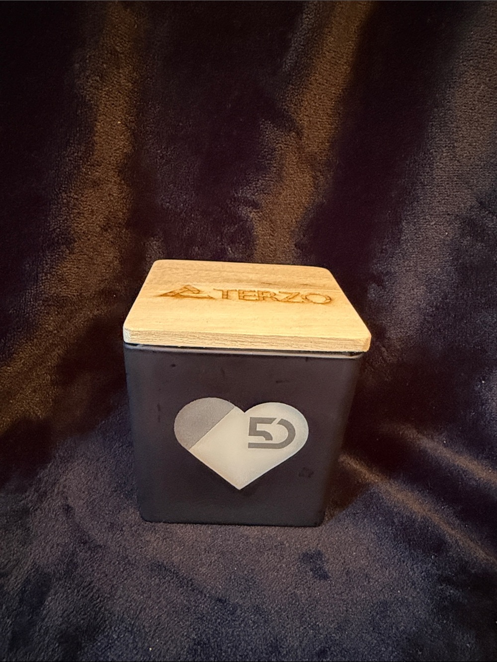 TERZO Wooden Lid Storage glass with Heart Logo - Black and Natural